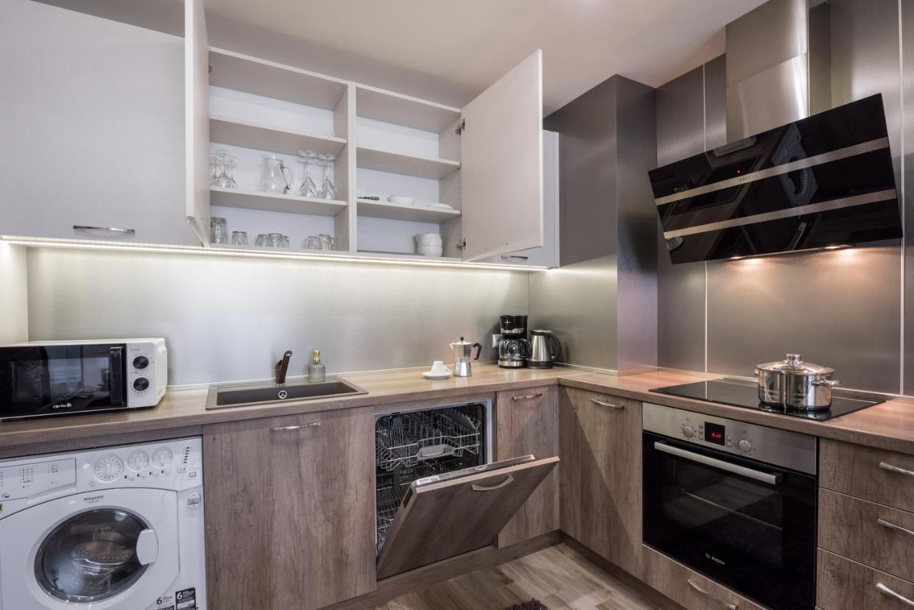 Apartments Cats Varna Exterior photo