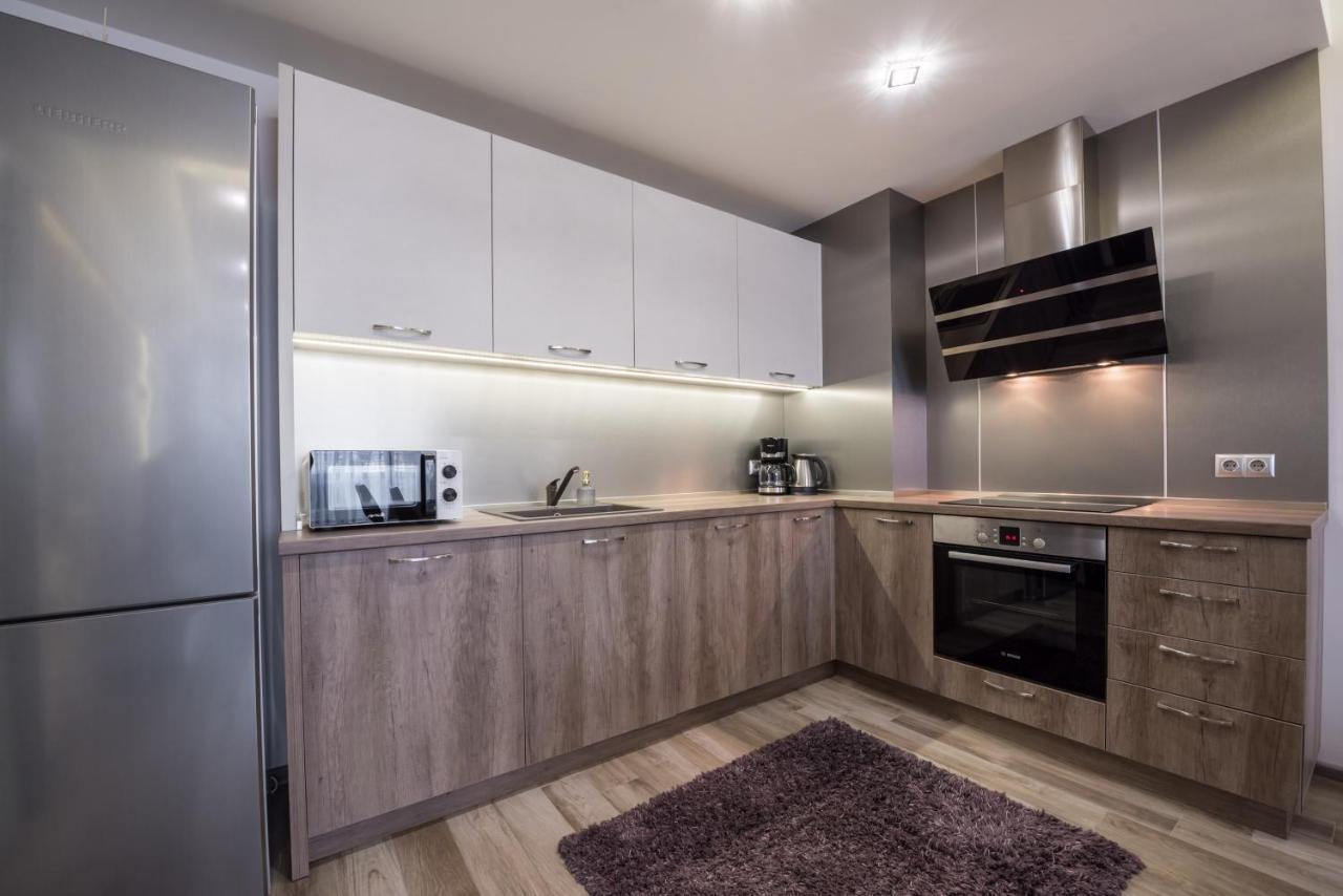 Apartments Cats Varna Exterior photo
