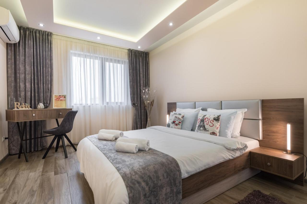 Apartments Cats Varna Exterior photo