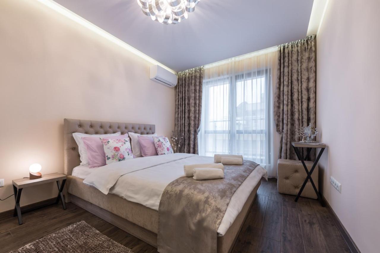 Apartments Cats Varna Exterior photo