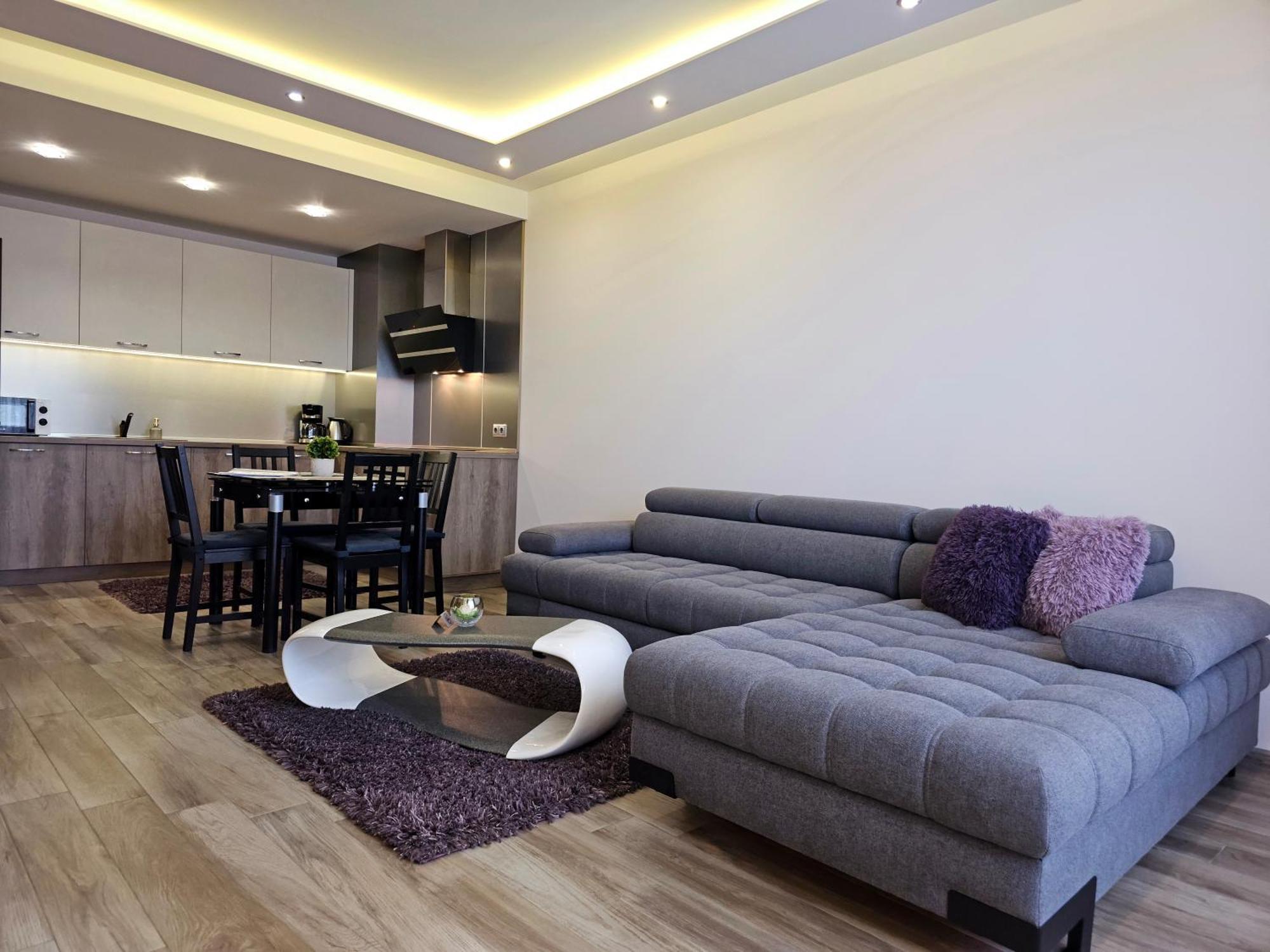 Apartments Cats Varna Exterior photo